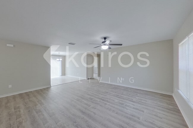 205 Malauka Loop in Ocklawaha, FL - Building Photo - Building Photo