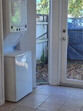 124 NE 13th Ave in Homestead, FL - Building Photo - Building Photo