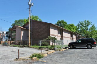 Magnolia House Apartments in St. Louis, MO - Building Photo - Building Photo