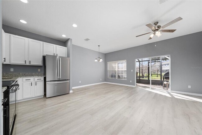 2371 Caravelle Cir in Kissimmee, FL - Building Photo - Building Photo