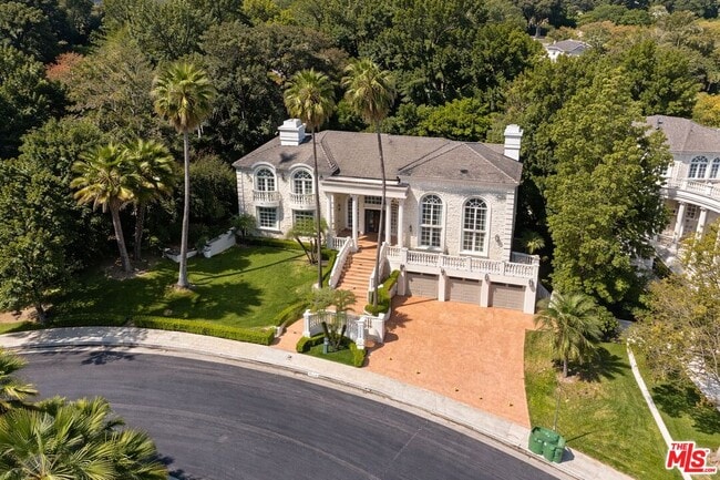 property at 14132 Beresford Rd