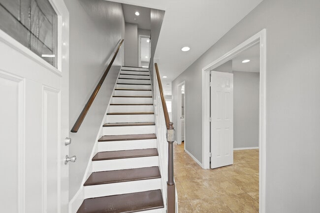 13447 Castilian Dr in Houston, TX - Building Photo - Building Photo