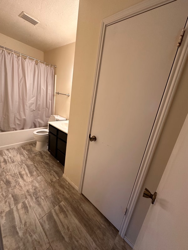9139 Village Brown in San Antonio, TX - Foto de edificio - Building Photo