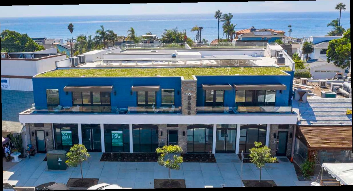 5656 La Jolla Blvd in La Jolla, CA - Foto de edificio