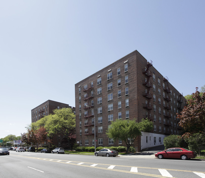 Regency in Queens Village, NY - Building Photo