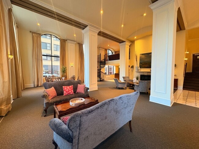 1275 Madison Ave in Memphis, TN - Building Photo - Building Photo