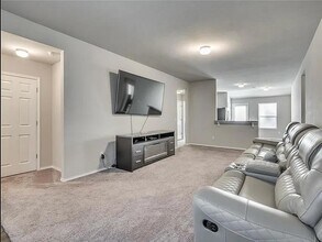 10712 SW 23rd Pl in Yukon, OK - Building Photo - Building Photo