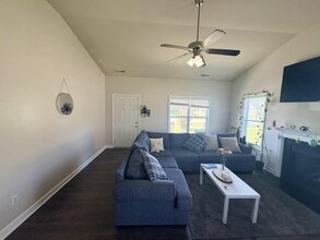 174 Moonstone Ct in Jacksonville, NC - Building Photo - Building Photo