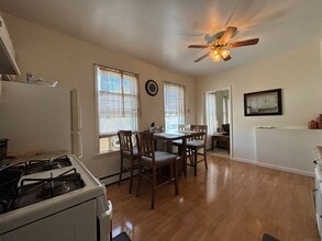 21 Betts Pl-Unit -2 in Norwalk, CT - Foto de edificio - Building Photo