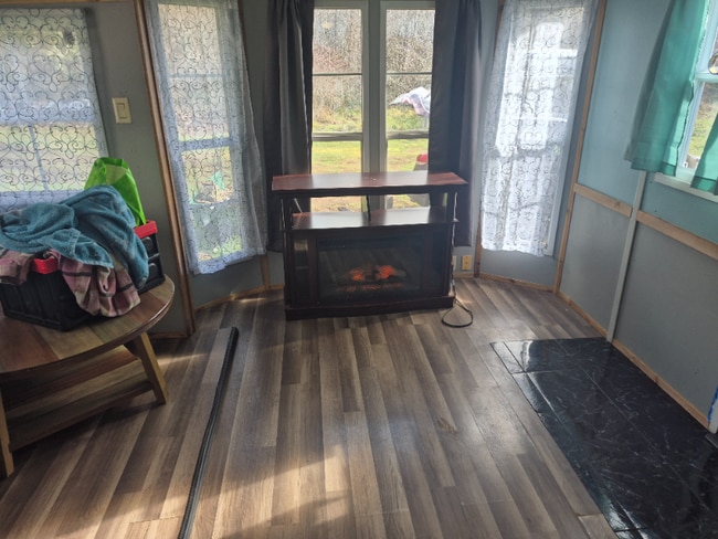 111 W Grizdale Dr in Shelton, WA - Building Photo - Building Photo