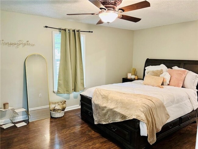 8 Dixie Dr in Stockbridge, GA - Building Photo - Building Photo