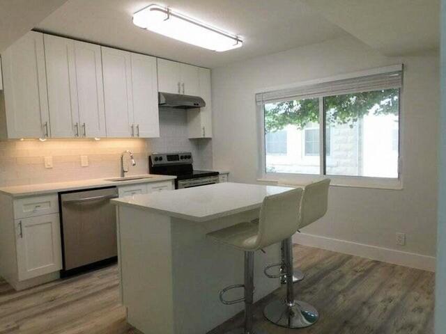 property at 15 S Palmway