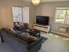 7962 Mission Center Ct in San Diego, CA - Building Photo - Building Photo