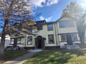 503.5 N Collett St in Danville, IL - Building Photo