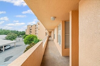 4550 Pinebrook Cir in Bradenton, FL - Building Photo - Building Photo