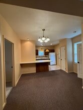 56 Beech St in Berea, OH - Building Photo - Building Photo