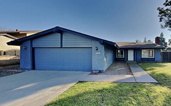 property at 2315 S Pleasant Ave