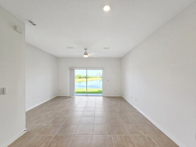 6322 Whetstone Ct in Palmetto, FL - Building Photo - Building Photo