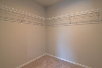 8006 S Fruitvale Ln in Cheney, WA - Building Photo - Building Photo