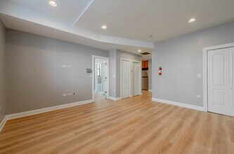 2034 W Arthur Ave in Chicago, IL - Building Photo - Building Photo