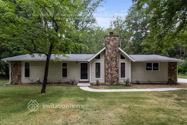property at 2305 Reynolds Rd SW