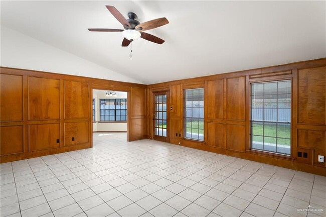 6609 N 16th St in McAllen, TX - Building Photo - Building Photo