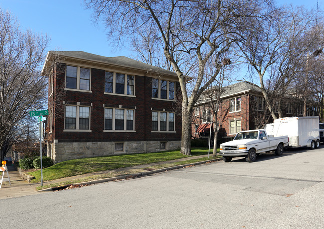 Arlington Court Condominiums in Nashville, TN - Building Photo - Building Photo