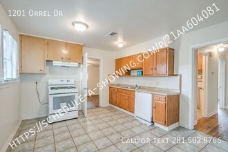1201 Orrel Dr in Pasadena, TX - Building Photo - Building Photo