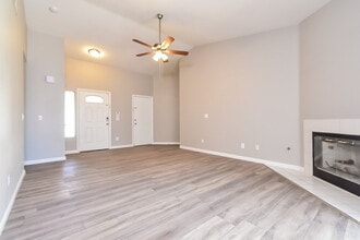 4623 Candlas Way in North Las Vegas, NV - Building Photo - Building Photo