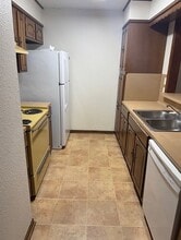 302 Palmwood Dr in Victoria, TX - Building Photo - Building Photo