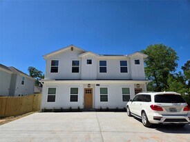 16710 Timberglen St in Montgomery, TX - Building Photo