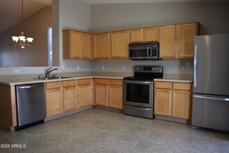 9349 W Runion Dr in Peoria, AZ - Foto de edificio - Building Photo