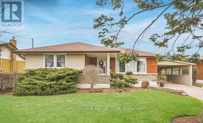 property at 23 Hawthorne Ave