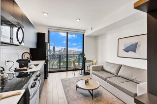 398 NE 5th St, Unit SI ID1504043P in Miami, FL - Building Photo