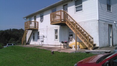 95 Spruce Run Rd, Unit Apt C in Millville, PA - Building Photo - Building Photo
