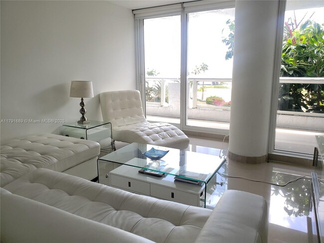 property at 1717 N Bayshore Dr
