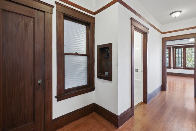832 Dolores St, Unit 2 in San Francisco, CA - Building Photo - Building Photo
