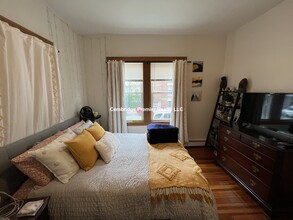 90 Hancock St, Unit 1 in Cambridge, MA - Building Photo - Building Photo