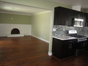 1103 Jensen Dr in Pittsburg, CA - Building Photo - Building Photo