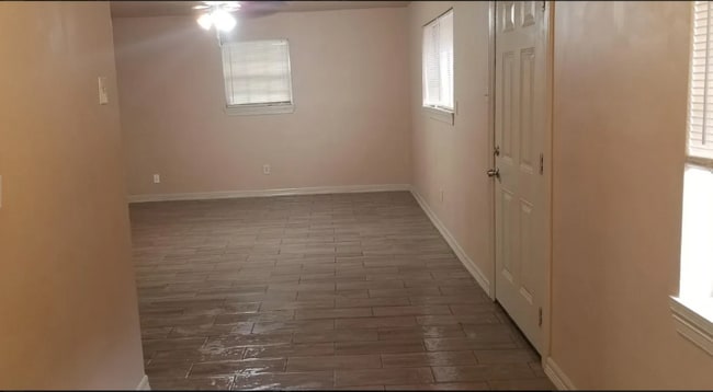 4013 Amoor Ave in Houston, TX - Building Photo - Building Photo