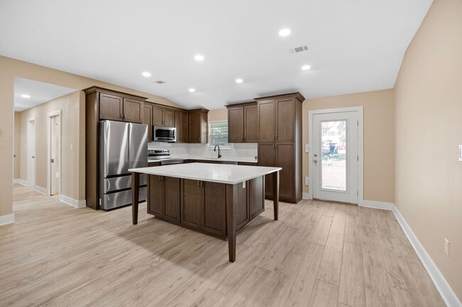1351 Sanibel Ln