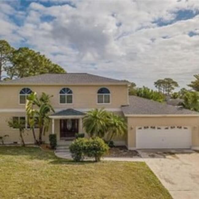 18229 Hemlock Rd in Ft. Myers, FL - Building Photo - Building Photo