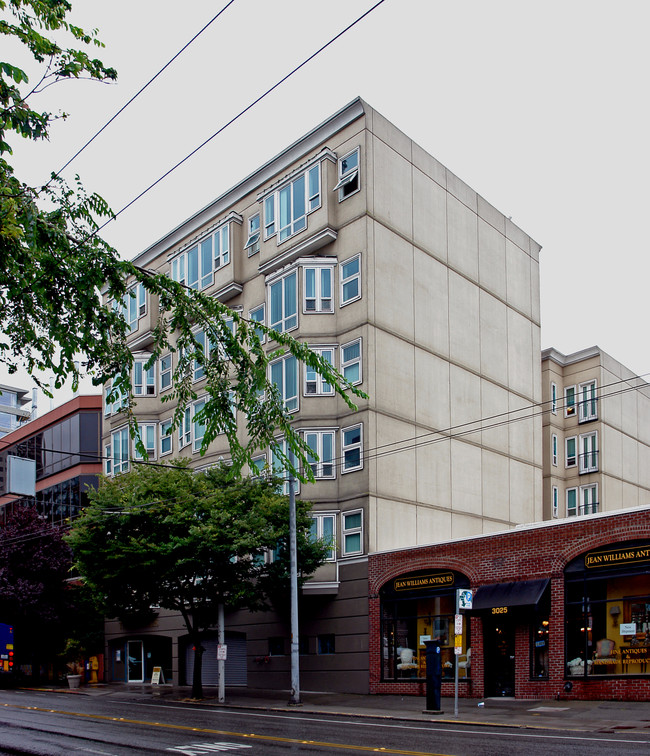 The Versailles in Seattle, WA - Foto de edificio - Building Photo