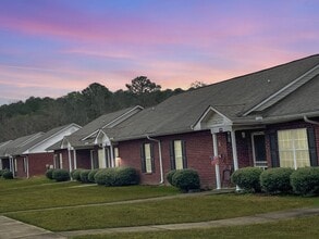 312 7th Ct N in Pell City, AL - Building Photo - Building Photo