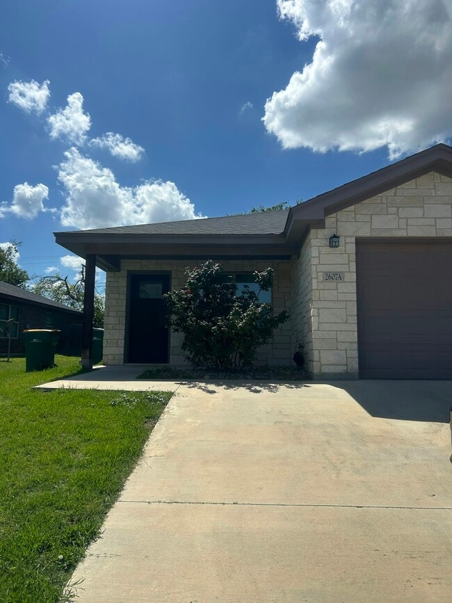 property at 2607 Leroy Ln