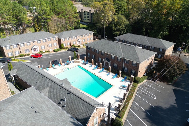 ReNew Chastain in Atlanta, GA - Foto de edificio - Building Photo