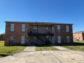 406 Herbert Rd in Lafayette, LA - Building Photo - Building Photo