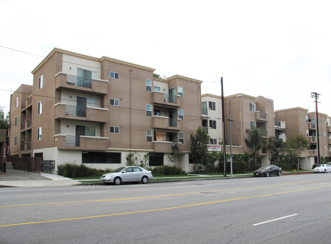 Laurel Canyon in Valley Village, CA - Building Photo - Building Photo