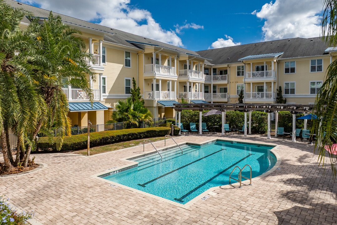Banyan Senior in Port Richey, FL - Building Photo