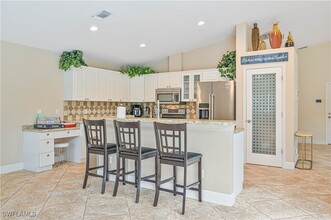 14980 Lake Olive Dr in Ft. Myers, FL - Foto de edificio - Building Photo